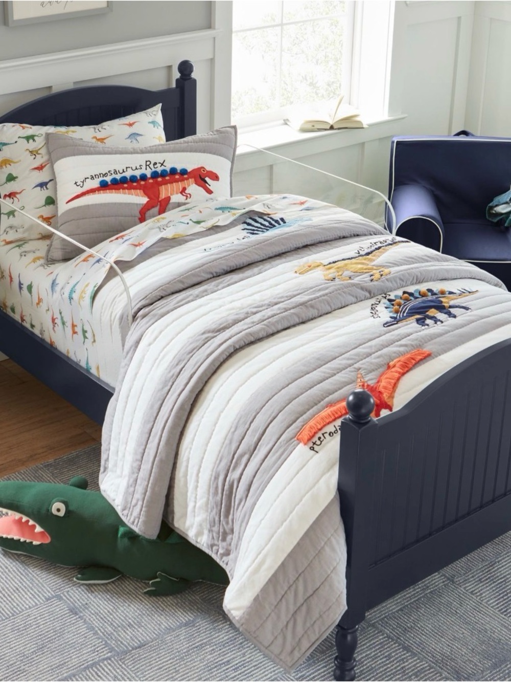 Kids Dinosaur Quilt Set - Gray & White